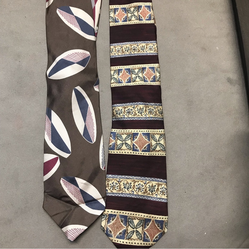 Two Ties Bill Blass and Isaac Zelcer TIE used in Great condition